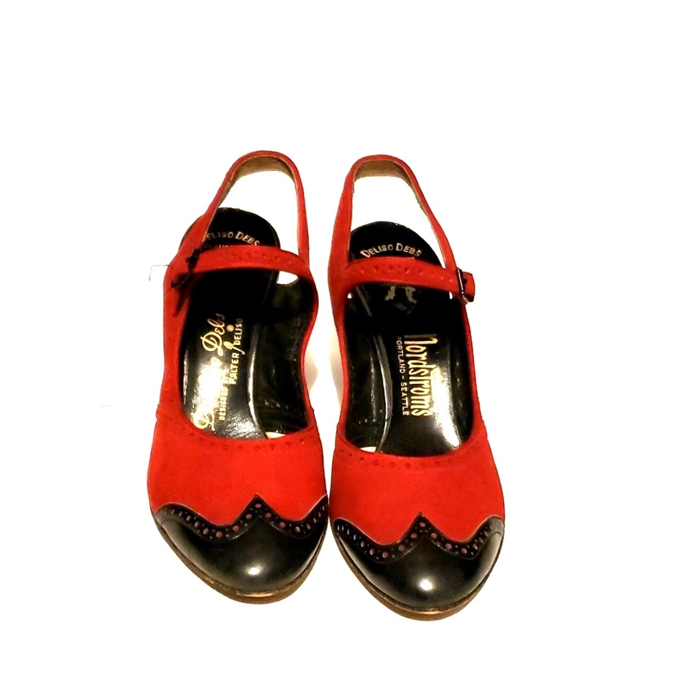 Vintage Deliso Debs slingback wingtip pumps